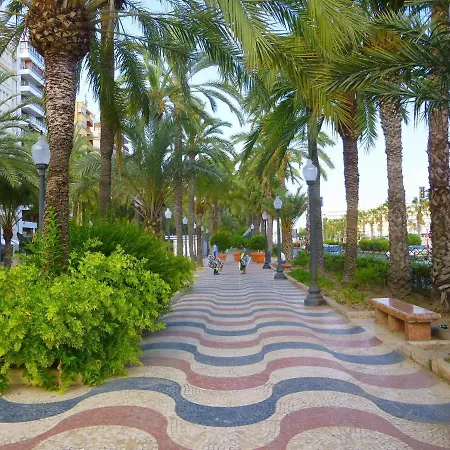 Plaza Ayuntamiento Apartamento *